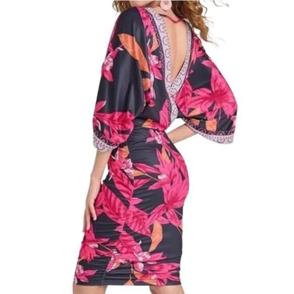 NWOT VENUS Navy & Pink Floral Bodycon Dress V-Back Cutout Plus Sz 1X - Picture 3 of 8